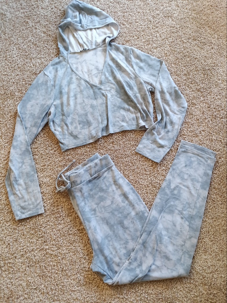 Fashion Nova Light Blue Tie-Dye Cropped Hoodie & Jogger Set